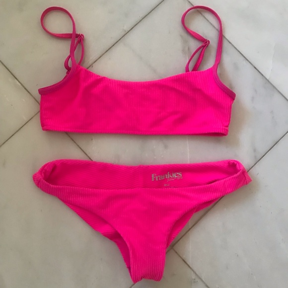 Frankies Bikinis Small Boots Heart Throb Pink - Picture 1 of 4